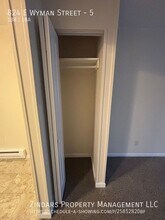 824 E Wyman Ave in Hoopeston, IL - Building Photo - Building Photo