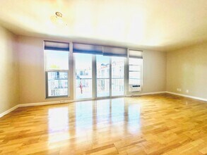 811 York St in Oakland, CA - Building Photo - Building Photo