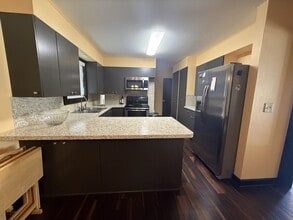 115 S Ridge Dr in Stillwater, OK - Building Photo - Building Photo