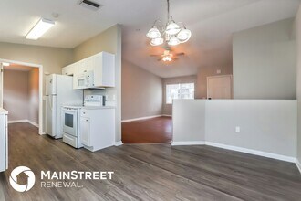 2400 Timbercreek Loop W in Lakeland, FL - Building Photo - Building Photo