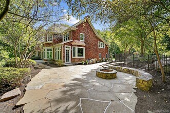 6 Todd Rd in Katonah, NY - Building Photo - Building Photo