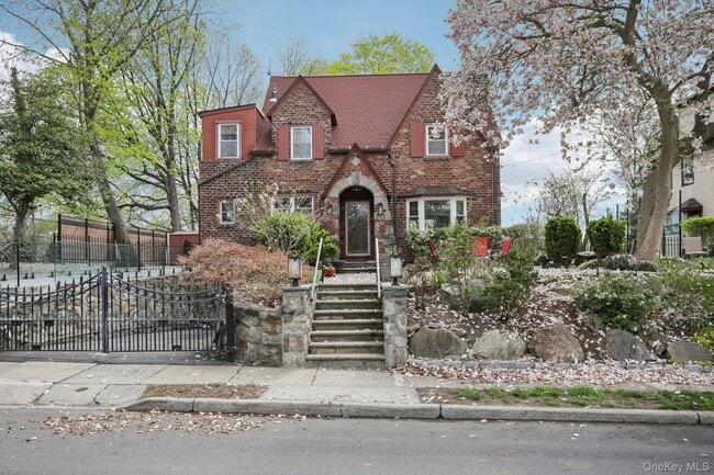 property at 375 Hawthorne Terrace