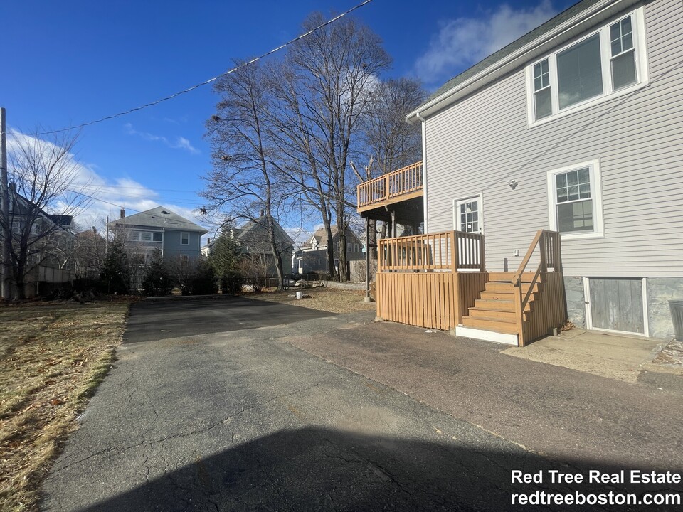 1166 Fellsway, Unit 2 in Malden, MA - Building Photo