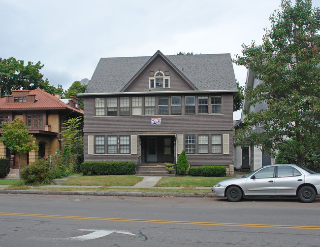 1172-1174 Monroe Ave in Rochester, NY - Building Photo - Building Photo