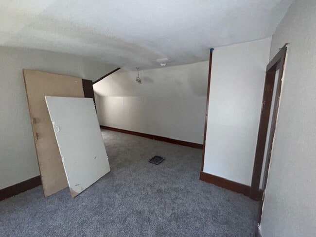 1208 W 15th St in Sioux Falls, SD - Building Photo - Building Photo