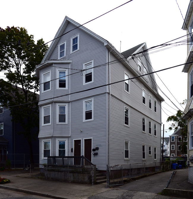 20 Bernon St in Providence, RI - Building Photo - Building Photo