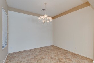 3279 E Bridgeport Pkwy in Gilbert, AZ - Building Photo - Building Photo