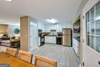 221 Remington Ln in Acworth, GA - Building Photo - Building Photo