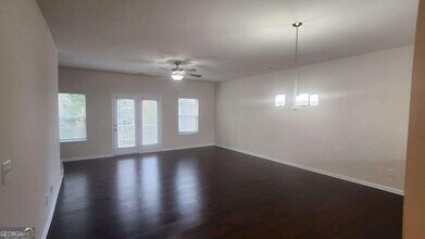 2727 Hedgeway Cir in Kennesaw, GA - Foto de edificio - Building Photo