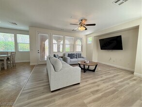 620 Apricot Rose Pl in Las Vegas, NV - Building Photo - Building Photo