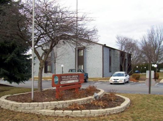 Village Green in Rockton, IL - Foto de edificio - Building Photo