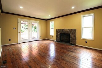 11 Cypress Ln in Hamburg, NJ - Building Photo - Building Photo