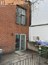 1244 College St in Toronto, ON - Building Photo - Building Photo