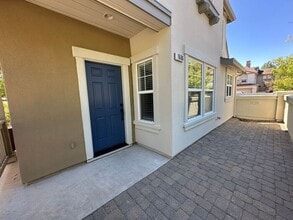 1606 Lone Oak Trail in Reno, NV - Building Photo - Building Photo