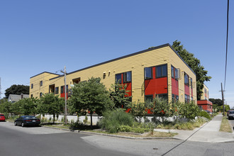 2515-2531 N Killingsworth St in Portland, OR - Building Photo - Building Photo