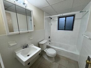 16 Chester St, Unit 2 in Cambridge, MA - Foto de edificio - Building Photo