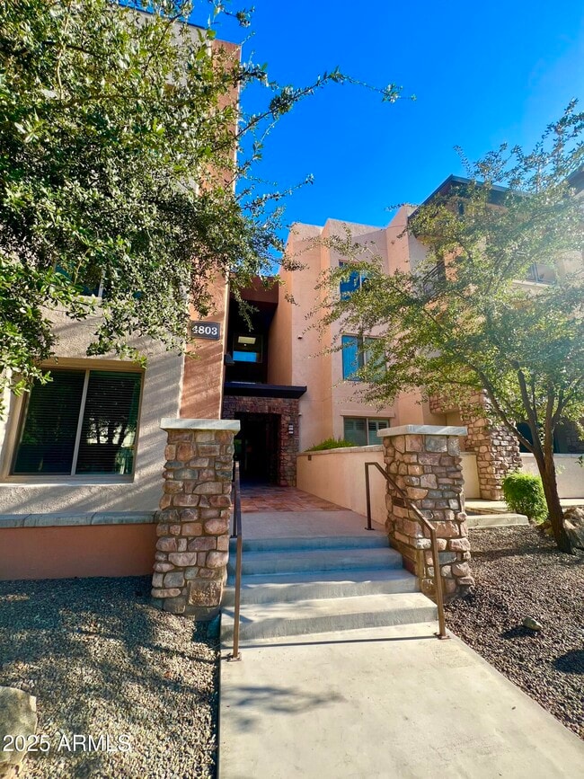 4803 N Woodmere Fairway in Scottsdale, AZ - Building Photo - Building Photo