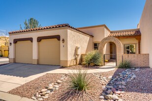 2 Circulo Diego Rivera in Tubac, AZ - Building Photo