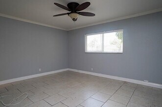 2854 NW 55th Ave, Unit 1A in Lauderhill, FL - Building Photo - Building Photo
