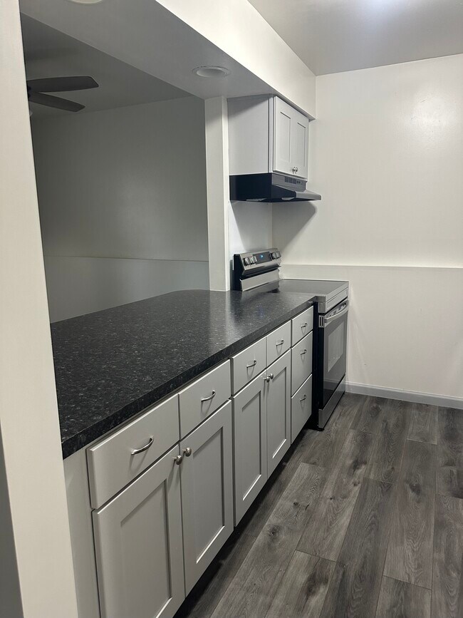 Sherloch Forest Apartments in Dundee, MI - Foto de edificio - Building Photo