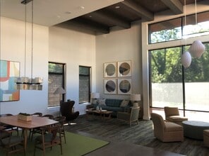 Gardenside at the Villages of East Lake in Atlanta, GA - Foto de edificio - Building Photo