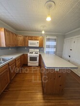 27 Lilac Ln in Troy, NY - Building Photo - Building Photo