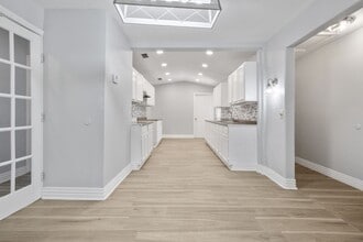 1206 E Samano St in Edinburg, TX - Building Photo - Building Photo