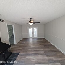 624 Oaks Plantation Dr in Jacksonville, FL - Building Photo - Building Photo