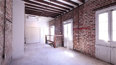541 St Joseph St in New Orleans, LA - Building Photo - Building Photo