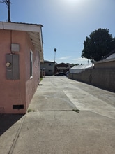 4433 Triggs St in Los Angeles, CA - Foto de edificio - Building Photo