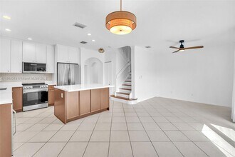 2867 SW 125th Ave in Miramar, FL - Building Photo - Building Photo