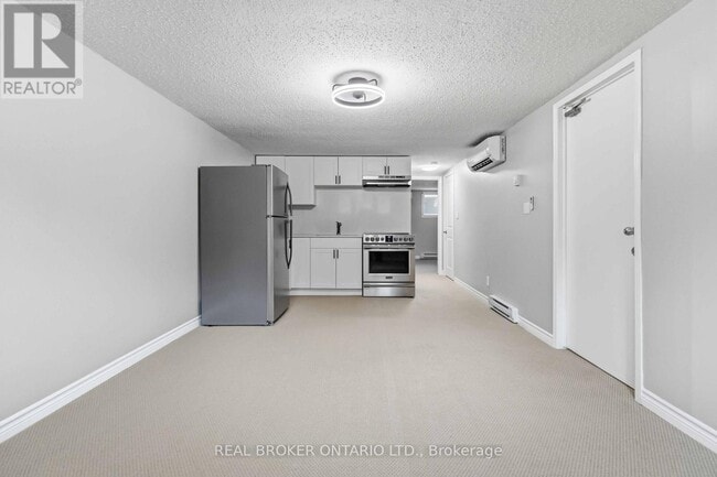 1306 Valley Dr