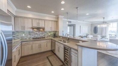 4346 Tradewinds Dr in Oxnard, CA - Building Photo - Building Photo