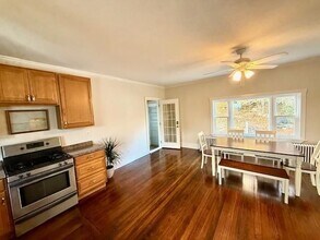 326 Fish Rd in Tiverton, RI - Building Photo - Building Photo