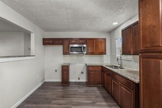 635 Woodmont Dr in Dallas, TX - Building Photo - Building Photo