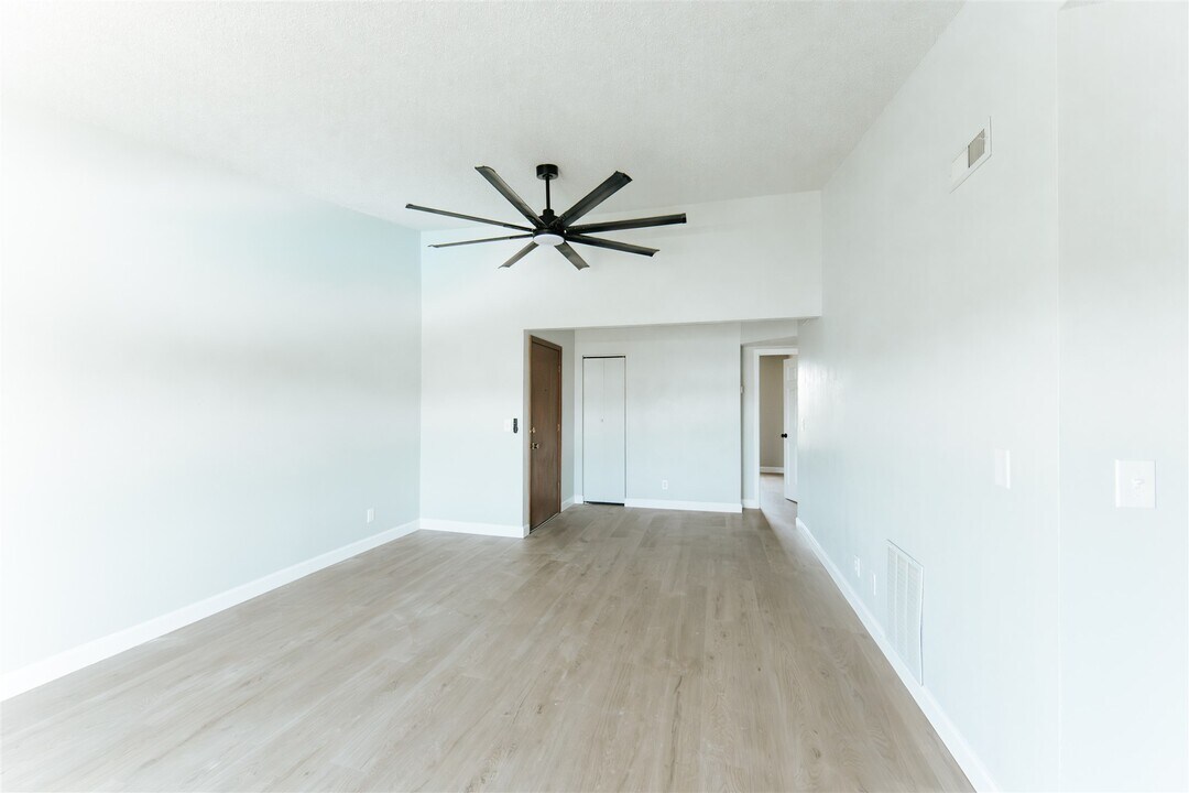 1404 Condo Dr in Rolla, MO - Building Photo