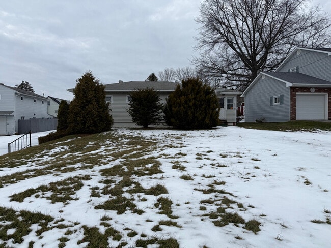 118 Hostetler Rd in Johnstown, PA - Foto de edificio - Building Photo