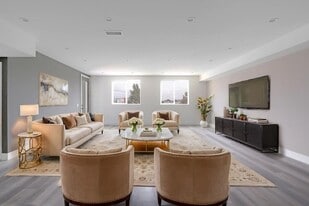 11155 Huston St in Los Angeles, CA - Building Photo