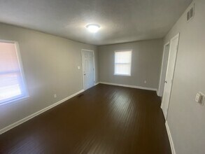 3303 E 30th St in Indianapolis, IN - Building Photo - Building Photo