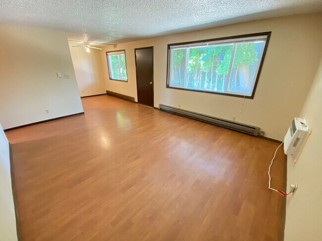 111 W 12th Ave in Ellensburg, WA - Building Photo - Building Photo