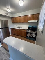 16 Broad St in Pompton Lakes, NJ - Building Photo