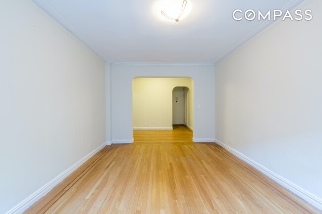 364 W 18th St-Unit -5-H in New York, NY - Building Photo - Building Photo