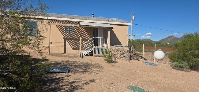 property at 2209 E Carriage Dr