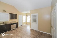 604 S Ashley Glen Cir in Memphis, TN - Building Photo - Building Photo