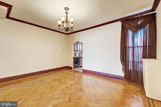 5005 N 9th St in Philadelphia, PA - Building Photo - Building Photo