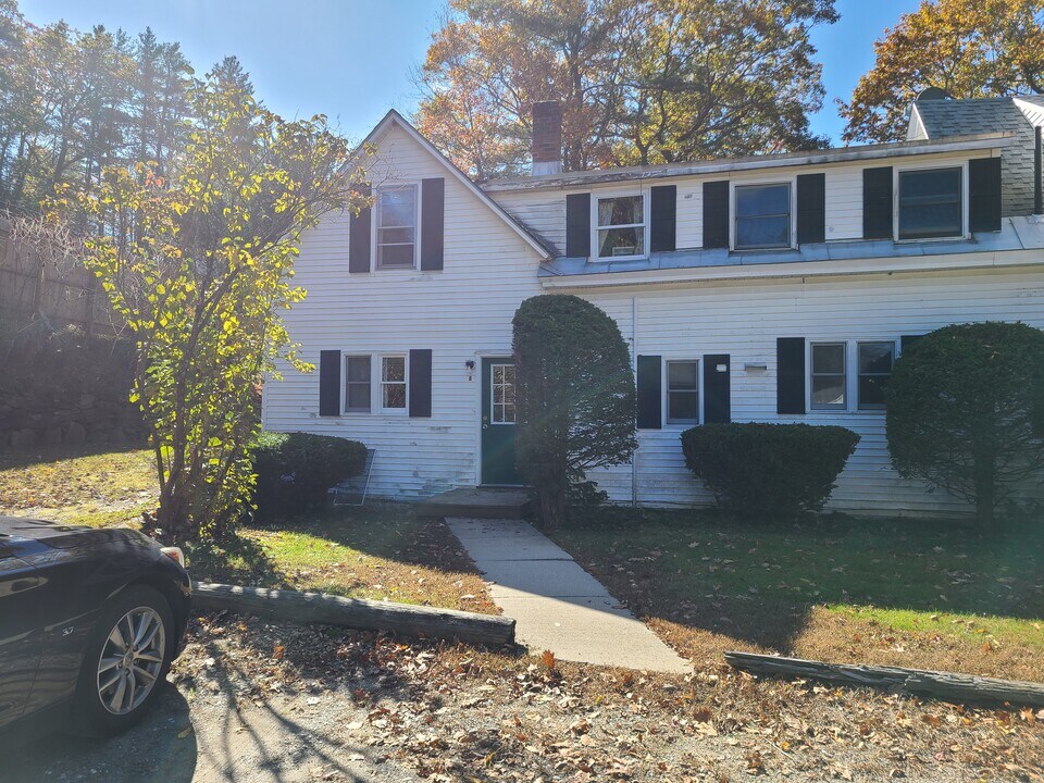 28 Salt Shed Rd in Spofford, NH - Building Photo