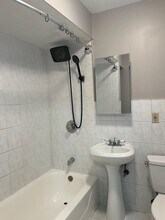 426 Kennedy Blvd, Unit 1 in Bayonne, NJ - Building Photo - Building Photo