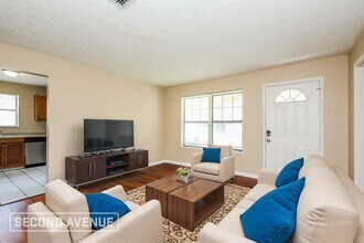 4926 Tallyho Ave in Jacksonville, FL - Building Photo - Building Photo