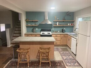 210 Vista Dr in Athens, GA - Building Photo - Building Photo