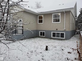 12905-12972 72 St NW in Edmonton, AB - Building Photo